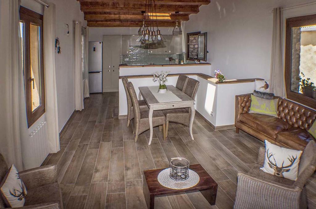 Cal Pastisser De Taus Exterior photo
